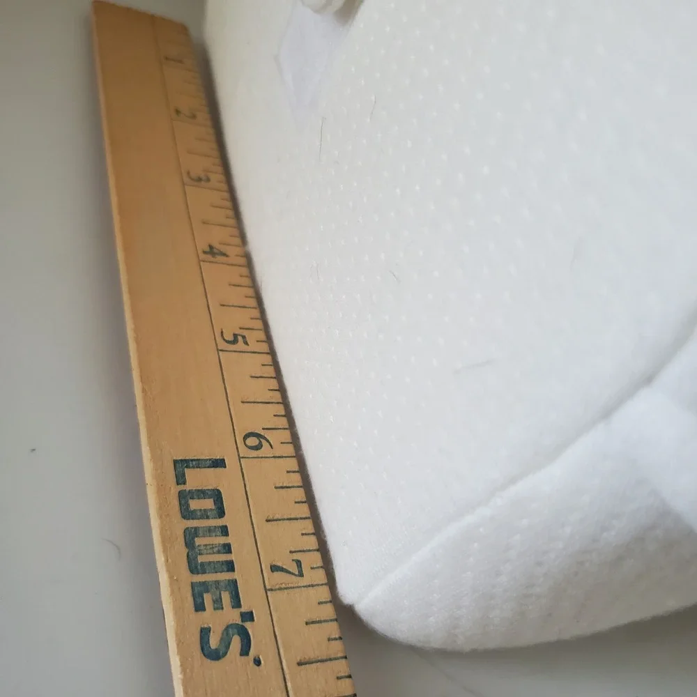 Everlasting Comfort Memory Foam Knee Pillow for Side Sleepers White with Strap